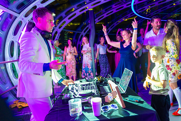 weddings pitch-17