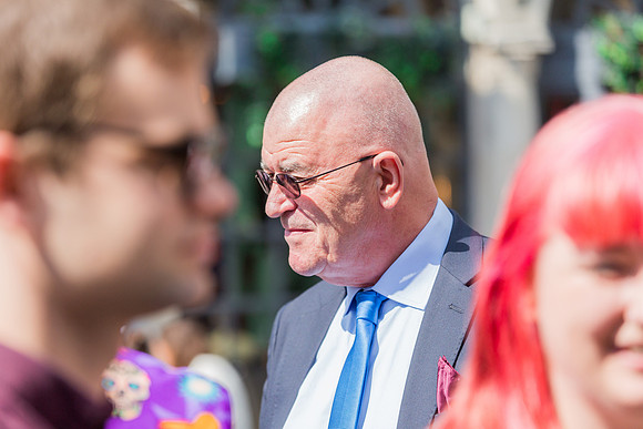 Jade-and-alan-royal-pavilion-brighton-wedding-22